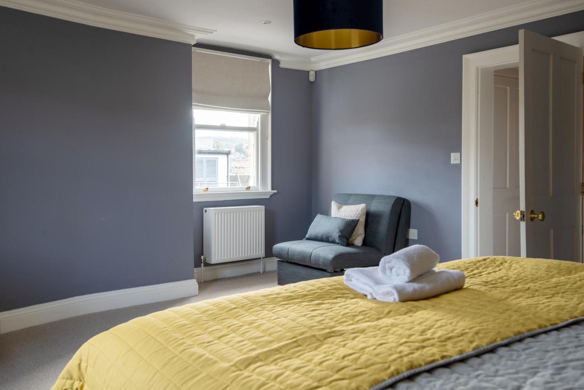 Dream Stays Bath - Barton House Exterior photo