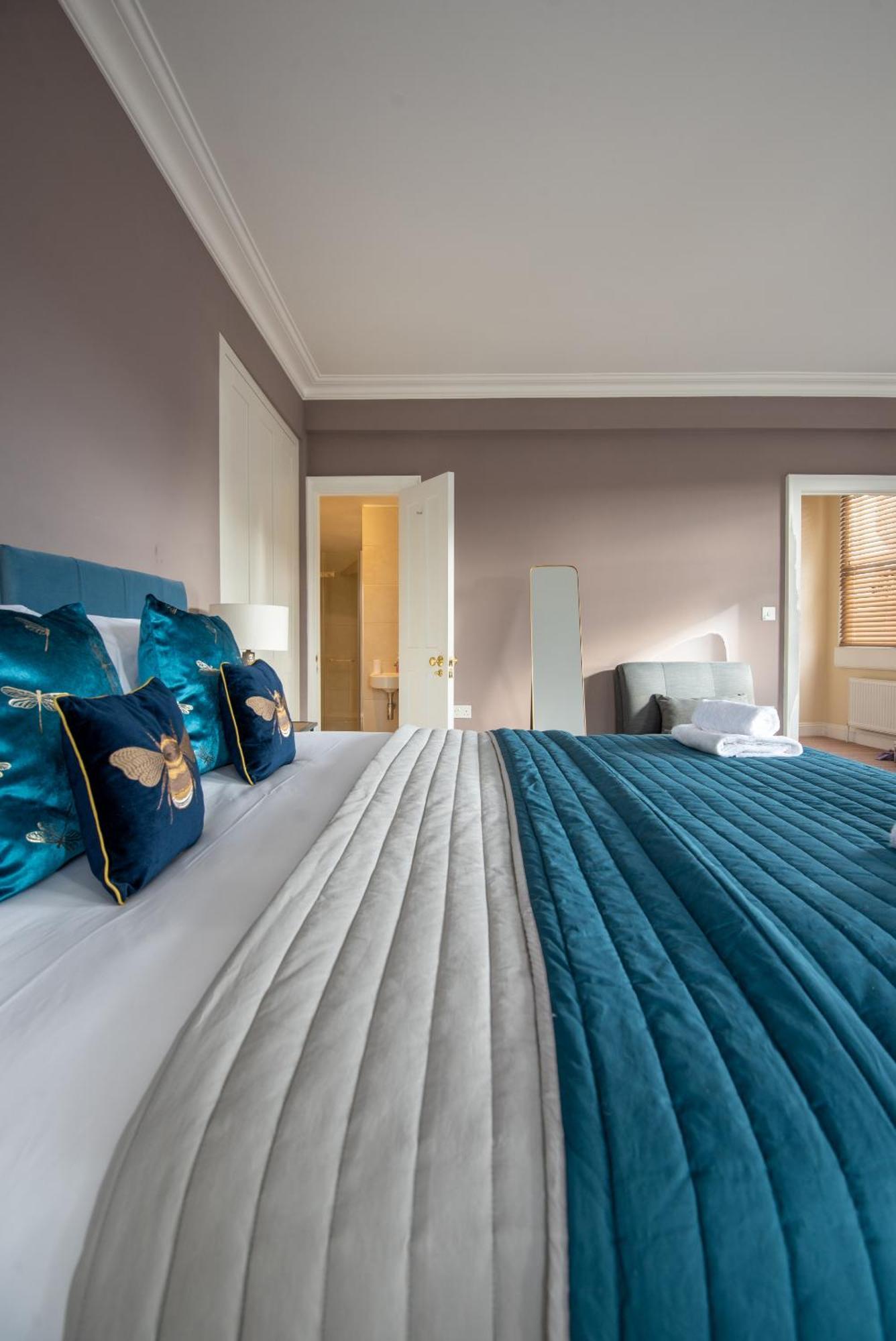 Dream Stays Bath - Barton House Exterior photo